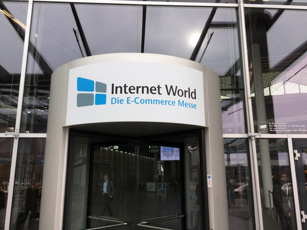 InternetWorld, Entry gate
